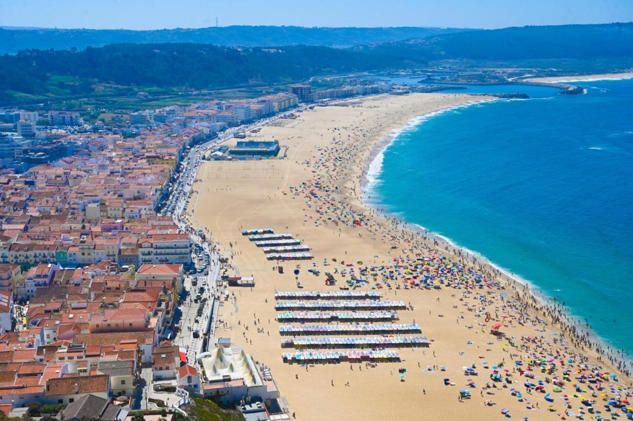 Beachfront Apartment Nazaré Exteriör bild